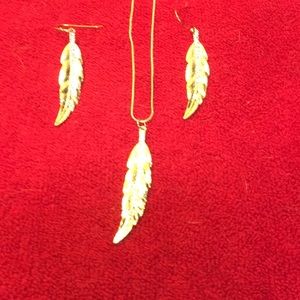 Gold Leaf Necklace & Earring Set